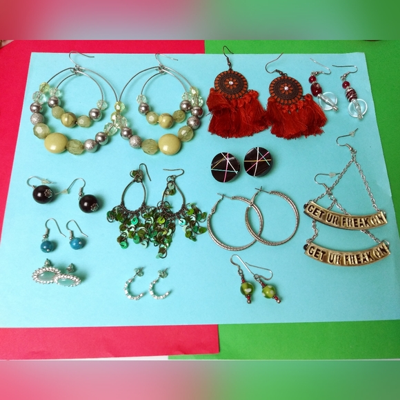 Earrings Assortment Bundle Of 12 - Picture 3 of 3